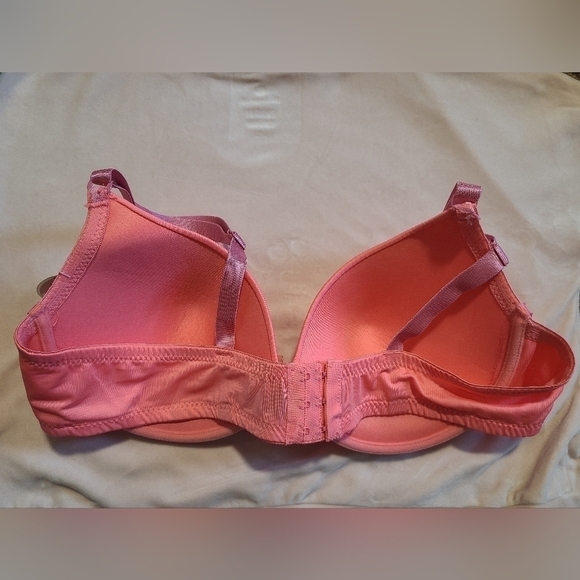 Inteco Intimates Two Tone Lace Trim Bra - Picture 6 of 9